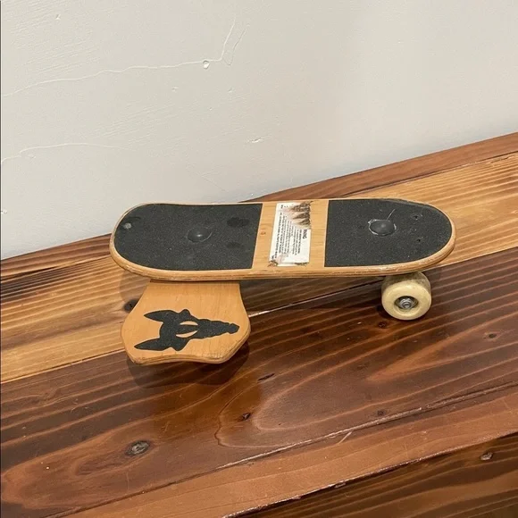 Rat Tailz Vintage Mini Rideable Skateboard Flip Out Tail Stale Fish - Picture 3 of 11